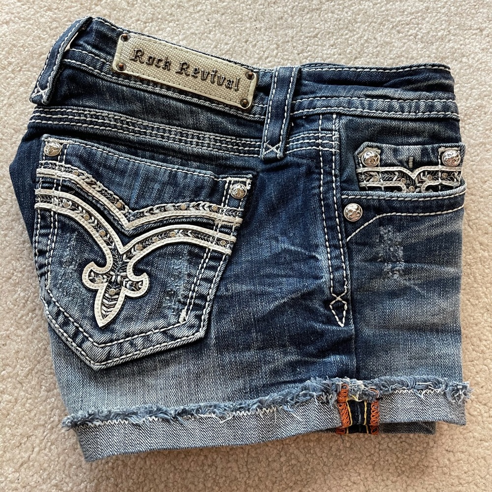 Rock Revival Shorts size 27